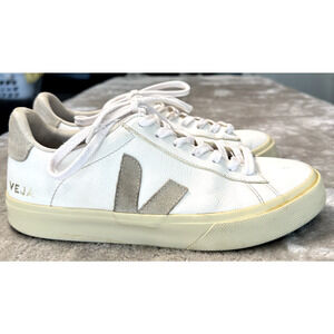 Veja Women's Sneakers in White and Cream